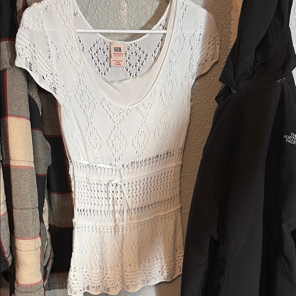 White Knit Top with lace drawstring Belt